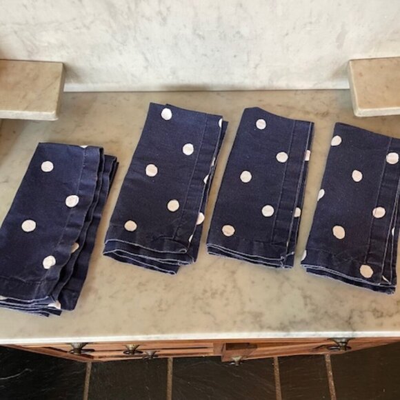 KATE SPADE Charlotte Street Napkins Navy White Polka Dot 4 - Picture 3 of 14